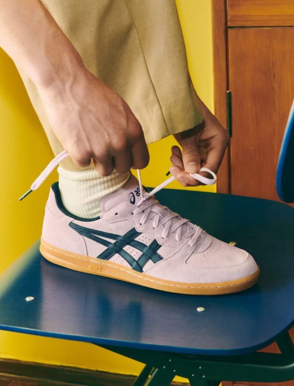 Skyhand OG Shoes Pale Pink 7a Quality Replicas are the first copy products such as copycats shoes, watches, clothing, bags, and electronics. Skyhand OG Shoes Pale Pink - Image 5