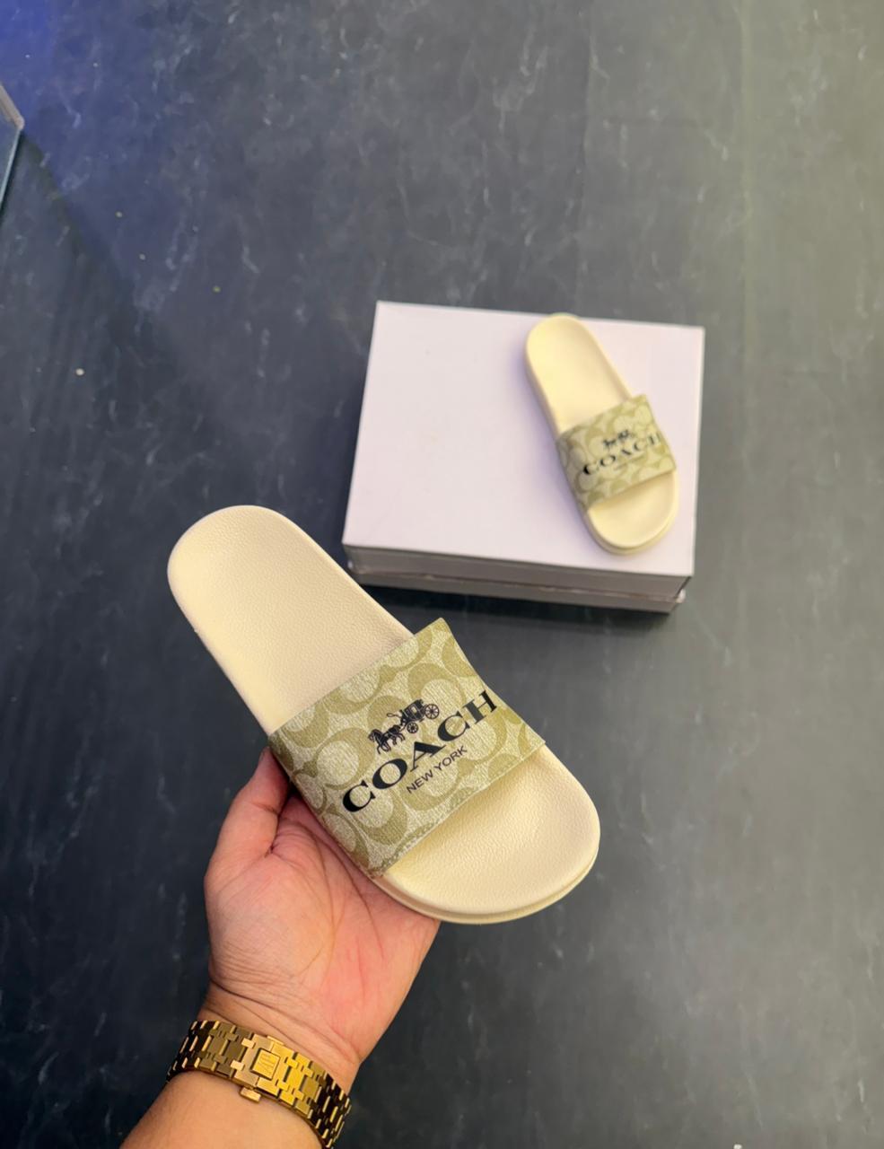 COACH FLIP FLOPS FOR GIRLS 7a Quality Replicas are the first copy products such as copycats shoes, watches, clothing, bags, and electronics. COACH FLIP FLOPS FOR GIRLS - Image 5