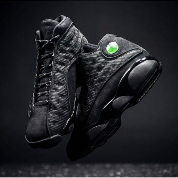 Air Jordan 13 Black Cat - Image 2
