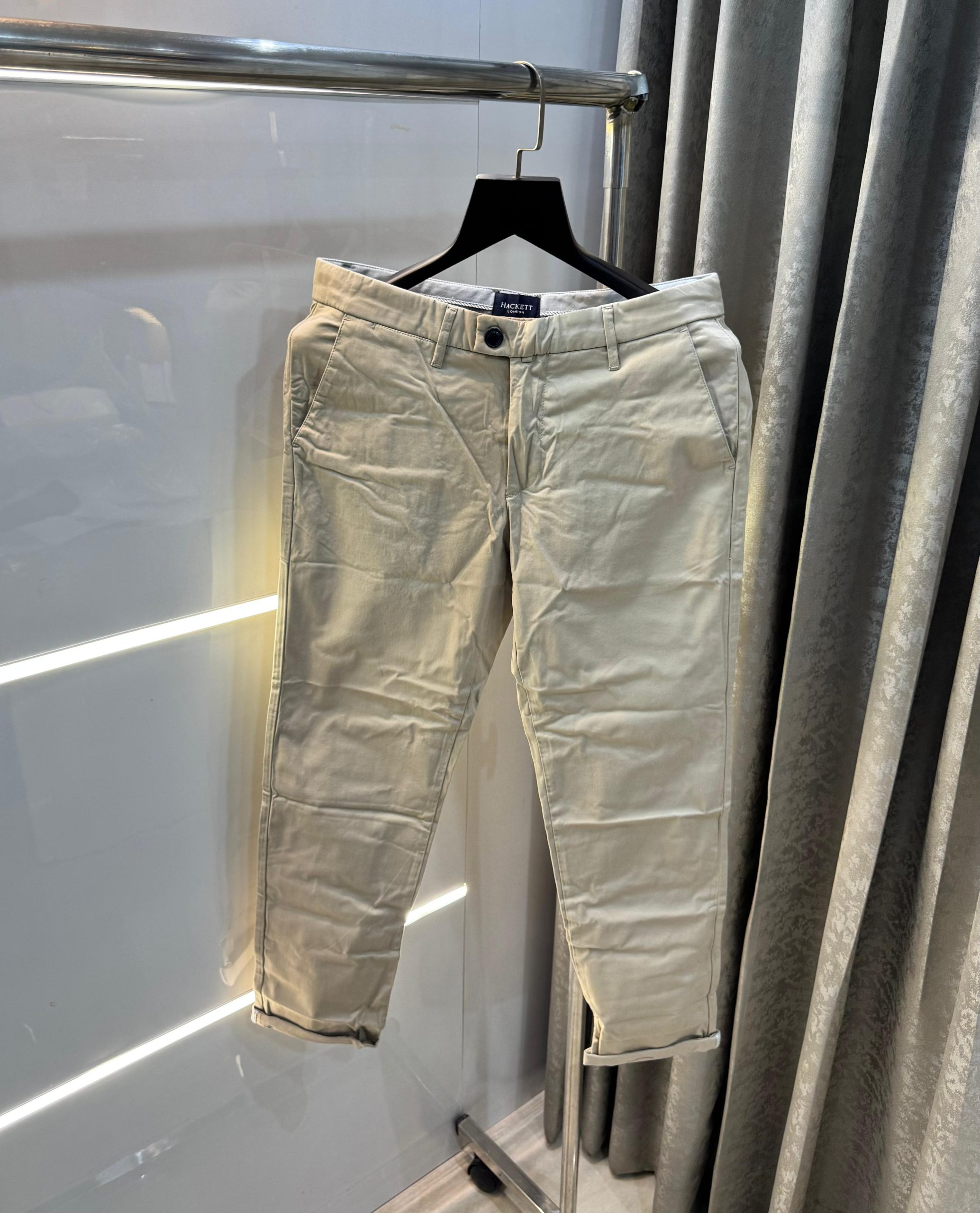 HACKETT LONDON IMPORTED COTTON TROUSERS 7a Quality Replicas are the first copy products such as copycats shoes, watches, clothing, bags, and electronics. HACKETT LONDON IMPORTED COTTON TROUSERS - Image 3