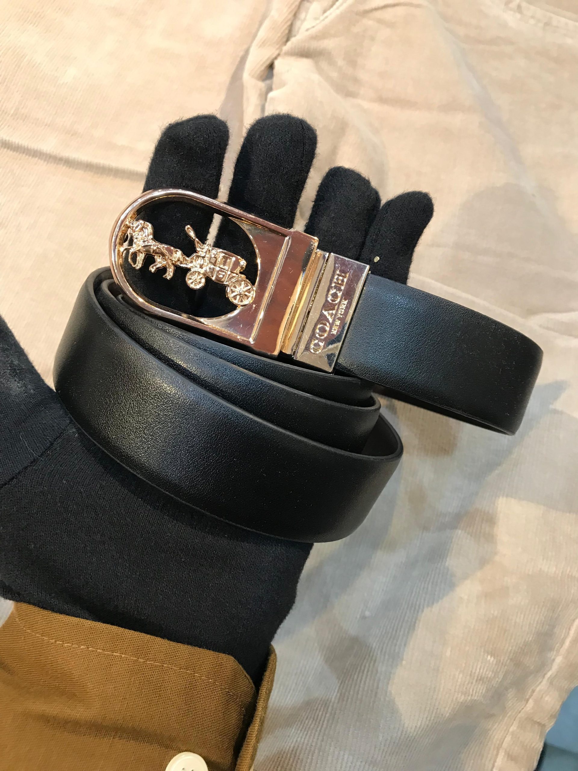 LOUIS VUITTON GUCCI POLO VERSACE COACH HERMES BRANDED BELTS 7a Quality Replicas are the first copy products such as copycats shoes, watches, clothing, bags, and electronics. LOUIS VUITTON GUCCI POLO VERSACE COACH HERMES BRANDED BELTS - Image 4