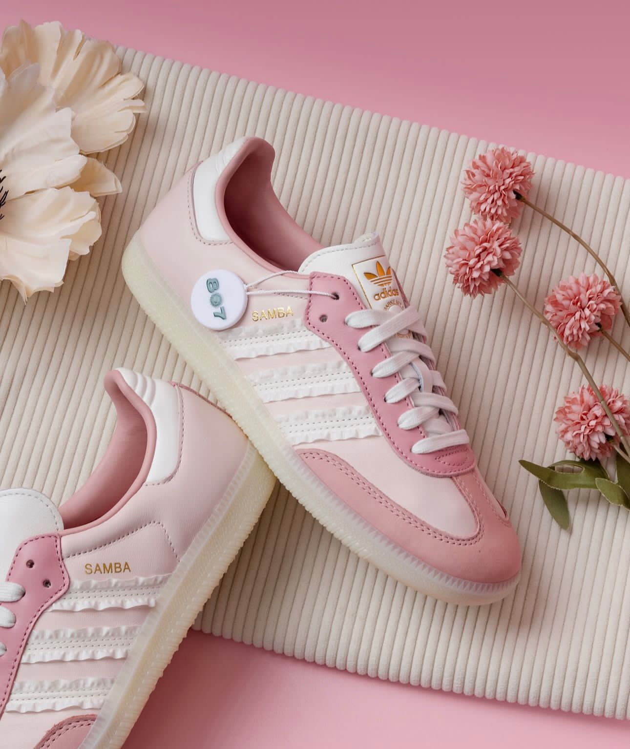 ADIDAS SAMBA RUFFLE STRIPES PACK WONDER WOMEN 7a Quality Replicas are the first copy products such as copycats shoes, watches, clothing, bags, and electronics. ADIDAS SAMBA RUFFLE STRIPES PACK WONDER WOMEN