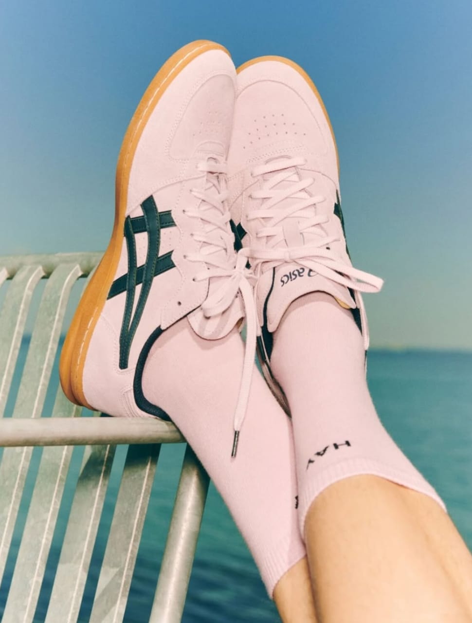 Skyhand OG Shoes Pale Pink 7a Quality Replicas are the first copy products such as copycats shoes, watches, clothing, bags, and electronics. Skyhand OG Shoes Pale Pink - Image 6