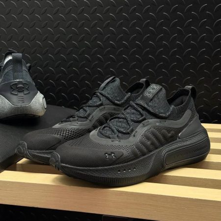 Under Armour Phantom 4 Black