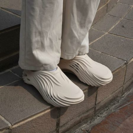 CROCS ECHO WAVE CLOG IN STOCK