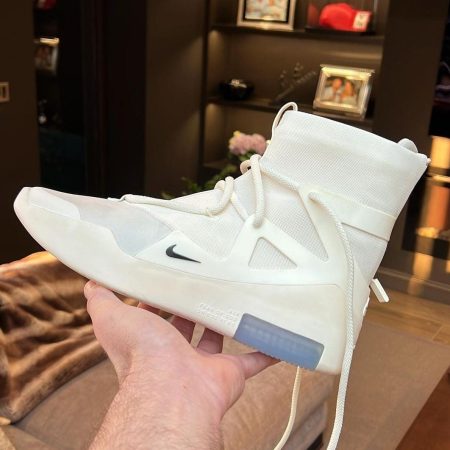 Home 7a Quality Replicas are the first copy products such as copycats shoes, watches, clothing, bags, and electronics. Nike Fear Of God Sail White