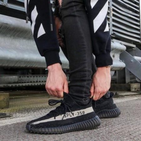 Home 7a Quality Replicas are the first copy products such as copycats shoes, watches, clothing, bags, and electronics. Adidas Yeezy Boost 350 V2 Oreo Black With Full Accessories SEMI UA