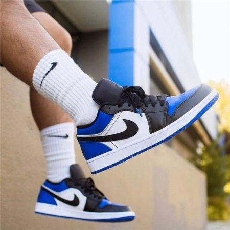 Home 7a Quality Replicas are the first copy products such as copycats shoes, watches, clothing, bags, and electronics. Nike Air Jordan 1 Low Alternate Royal Toe